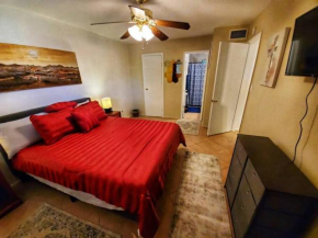 Perfect Location ASU Tempe 1 Bd 1Bath couples getaway!